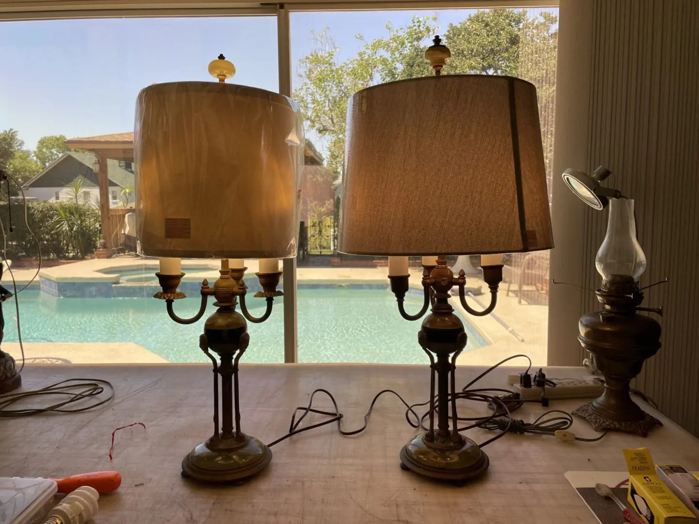 two big lamps on the table for repair
